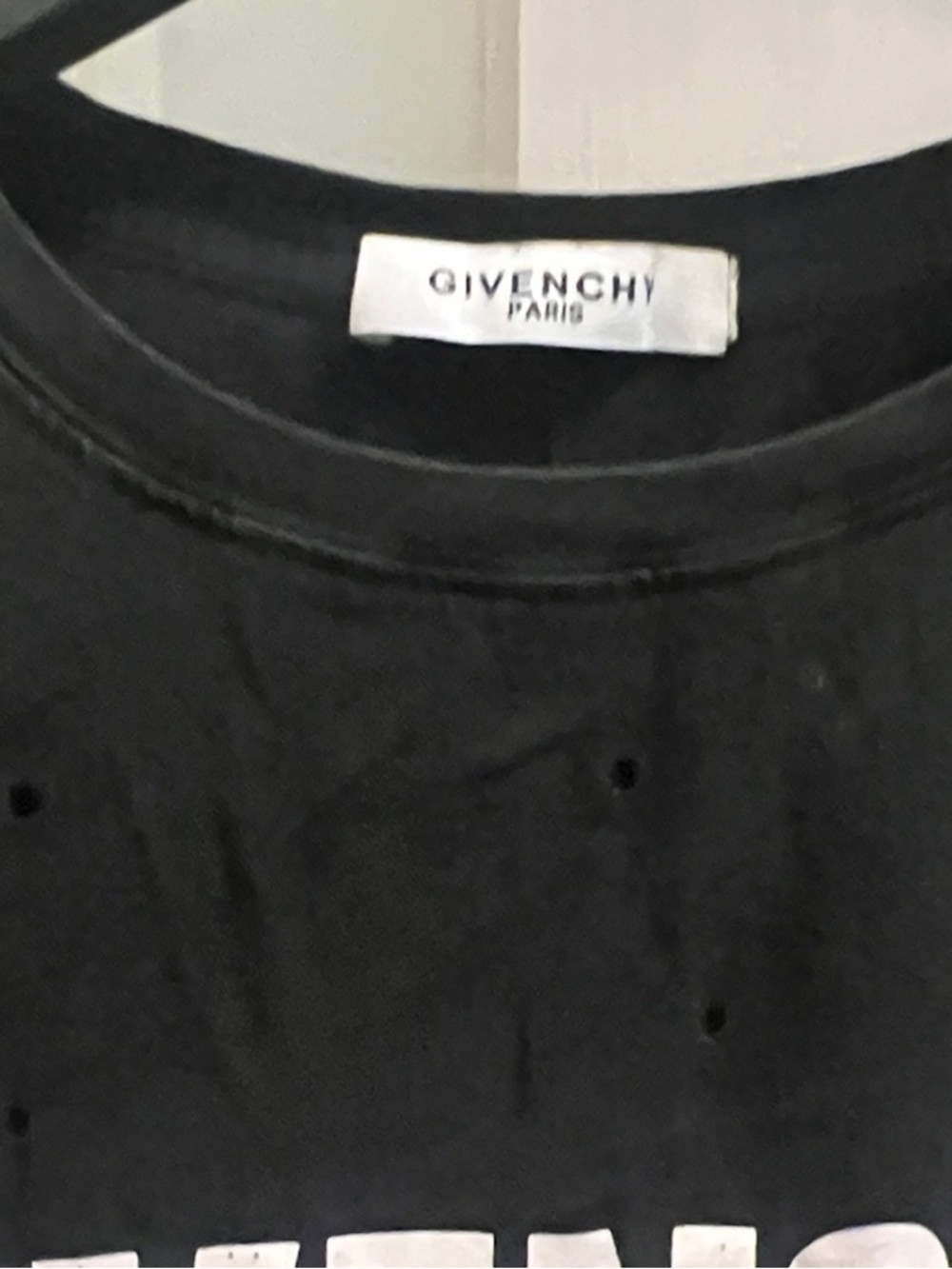 Givenchy Paris distressed black t-shirt - Picture 3 of 4